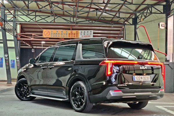 2024 Kia Carnival с пробегом 23 938 км