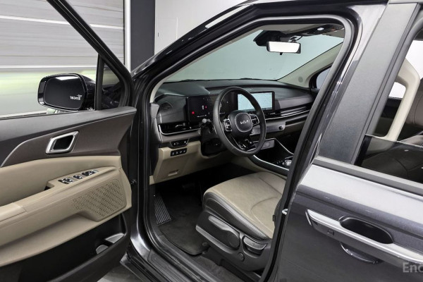 2024 Kia Carnival с пробегом 54 807 км