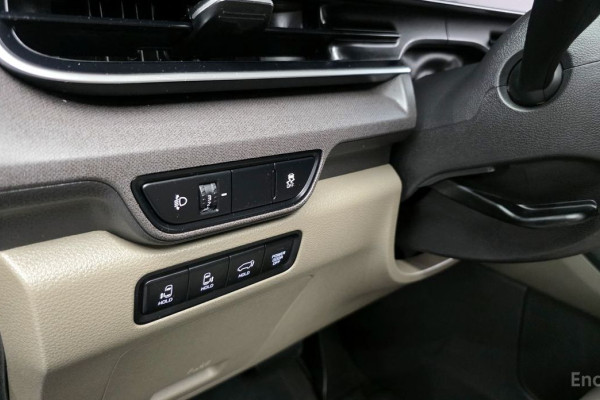 2024 Kia Carnival с пробегом 54 807 км