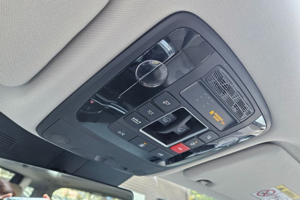 2024 Kia Carnival с пробегом 23 938 км