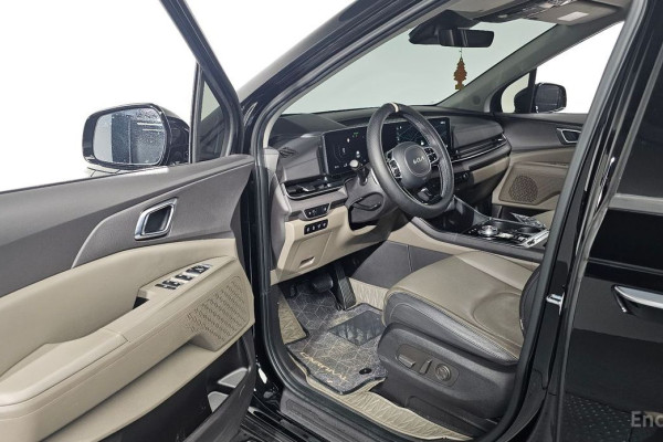 2024 Kia Carnival с пробегом 31 506 км