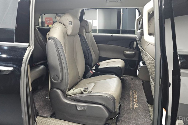 2024 Kia Carnival с пробегом 31 506 км