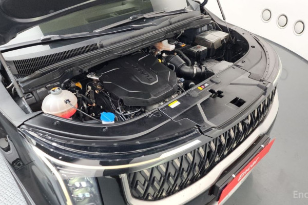 2024 Kia Carnival с пробегом 64 862 км