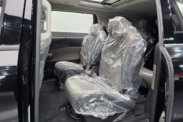 2024 Kia Carnival с пробегом 25 856 км