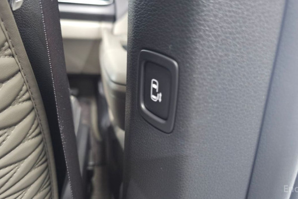 2024 Kia Carnival с пробегом 31 506 км