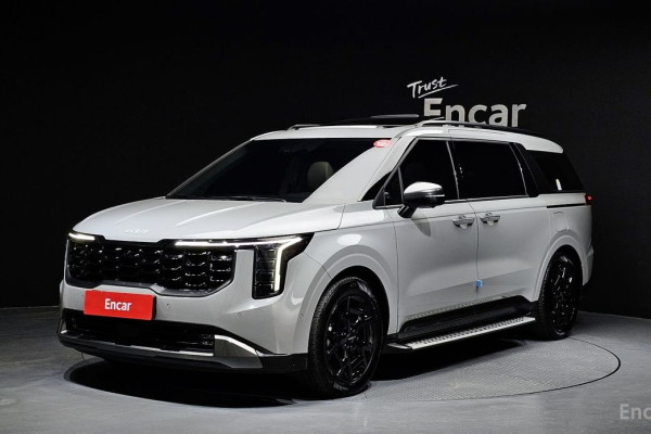 2024 Kia Carnival с пробегом 3 855 км
