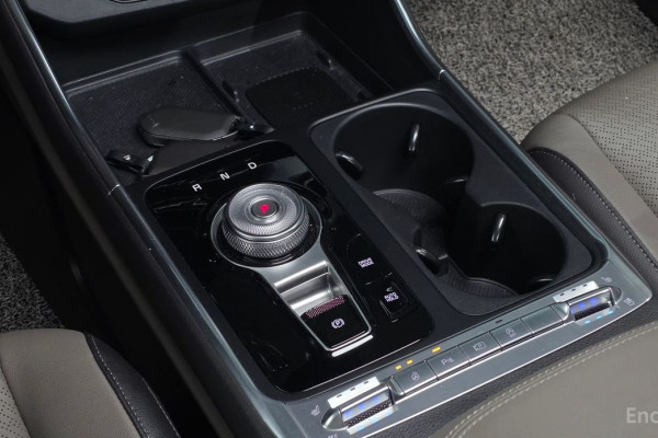 2024 Kia Carnival с пробегом 45 734 км