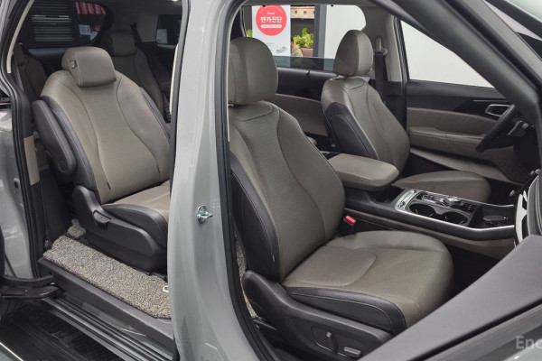 2024 Kia Carnival с пробегом 45 734 км