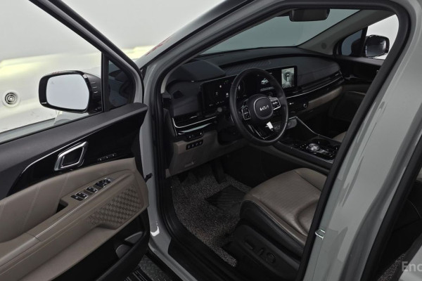 2024 Kia Carnival с пробегом 45 734 км