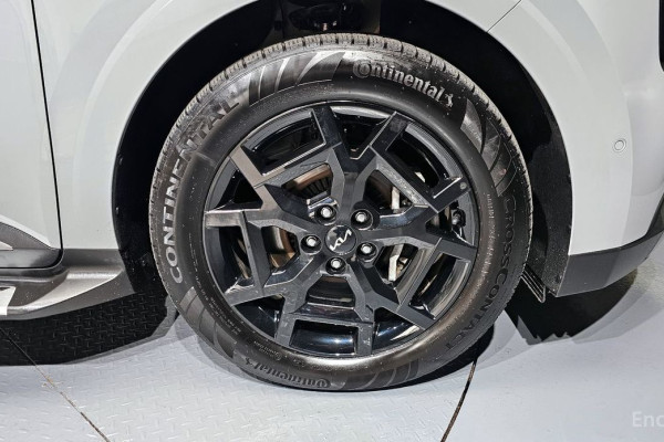 2024 Kia Carnival с пробегом 3 855 км