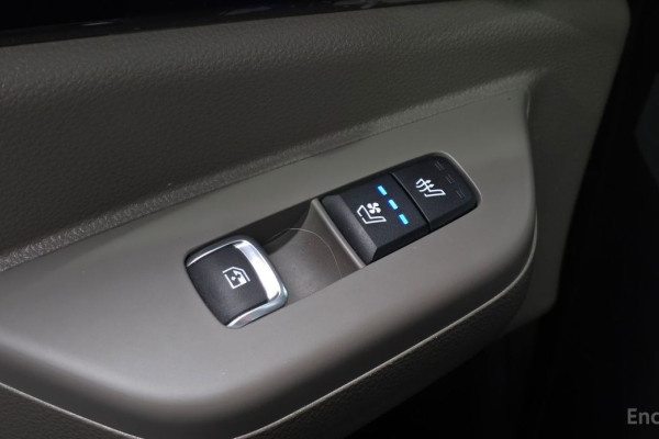 2024 Kia Carnival с пробегом 25 856 км