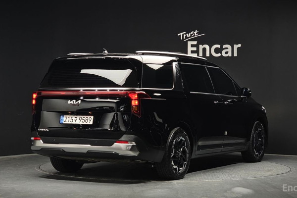2024 Kia Carnival с пробегом 12 952 км