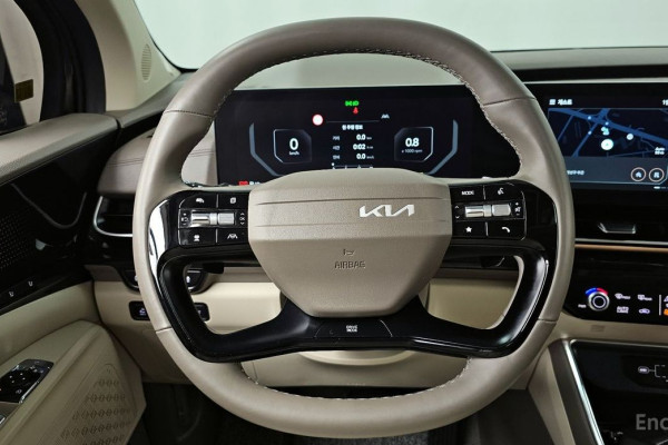 2025 Kia Carnival с пробегом 2 839 км