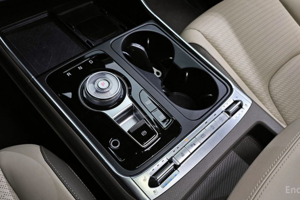 2024 Kia Carnival с пробегом 3 855 км