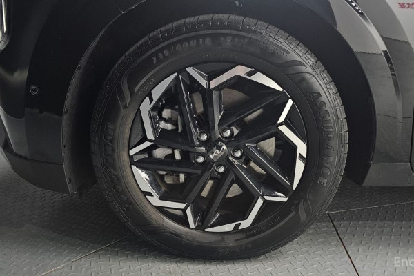 2024 Kia Carnival с пробегом 12 952 км