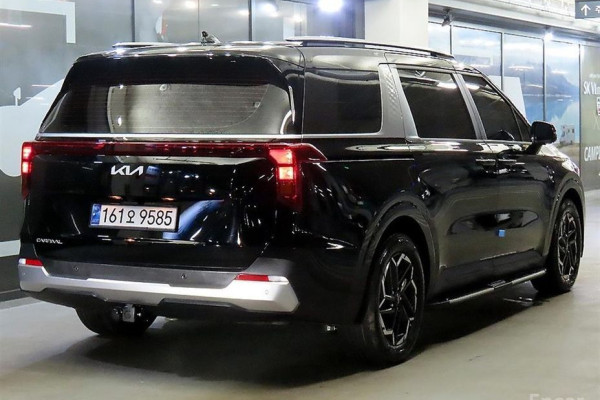 2025 Kia Carnival с пробегом 6 247 км