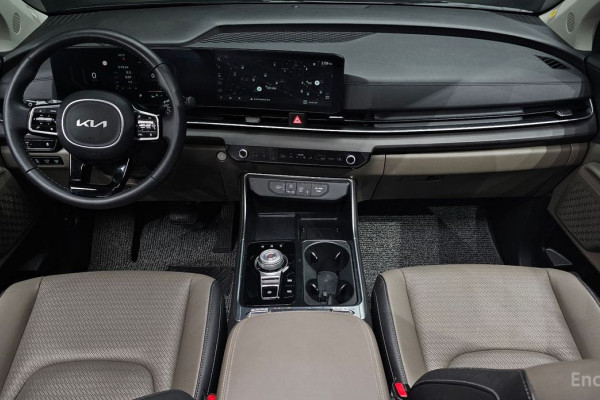 2024 Kia Carnival с пробегом 12 952 км