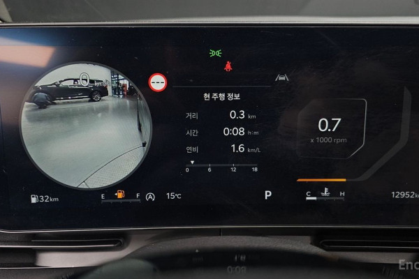 2024 Kia Carnival с пробегом 12 952 км