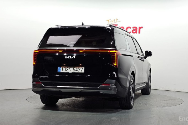 2024 Kia Carnival с пробегом 32 475 км