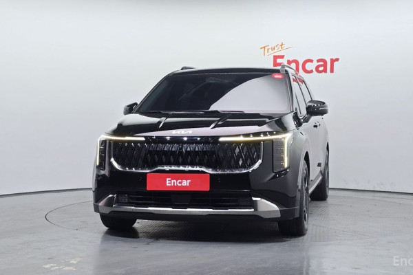 2023 Kia Carnival с пробегом 35 512 км