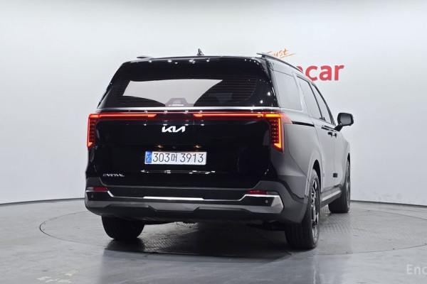 2023 Kia Carnival с пробегом 35 512 км