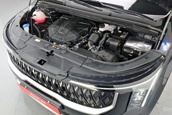 2024 Kia Carnival с пробегом 32 475 км