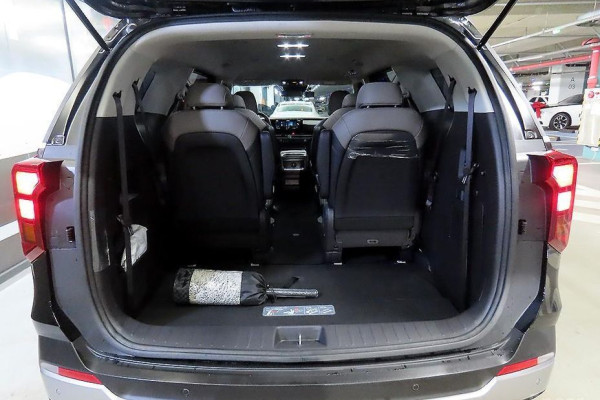 2025 Kia Carnival с пробегом 6 247 км