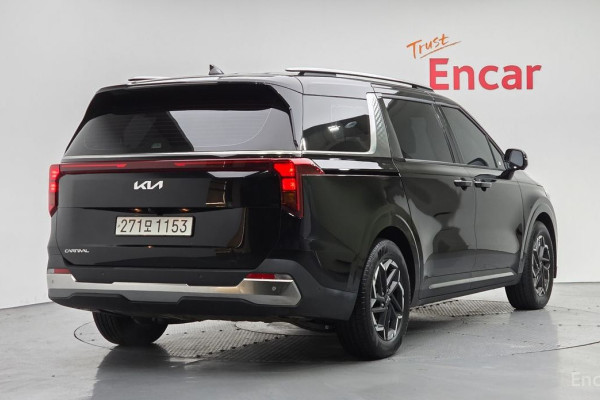 2024 Kia Carnival с пробегом 41 698 км