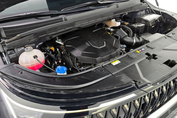 2023 Kia Carnival с пробегом 35 512 км