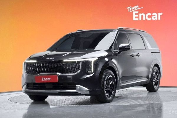 2025 Kia Carnival с пробегом 4 308 км