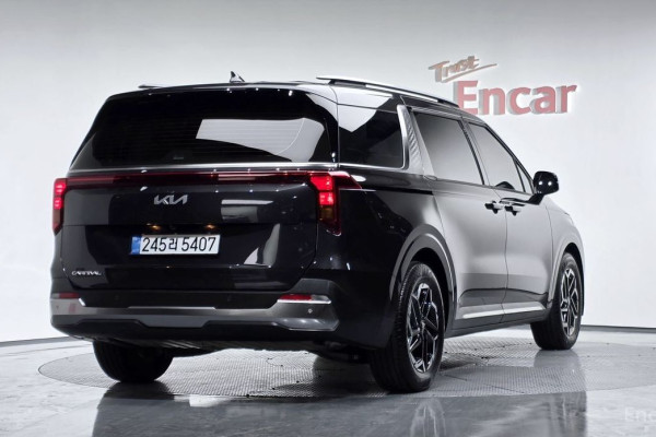 2025 Kia Carnival с пробегом 4 308 км