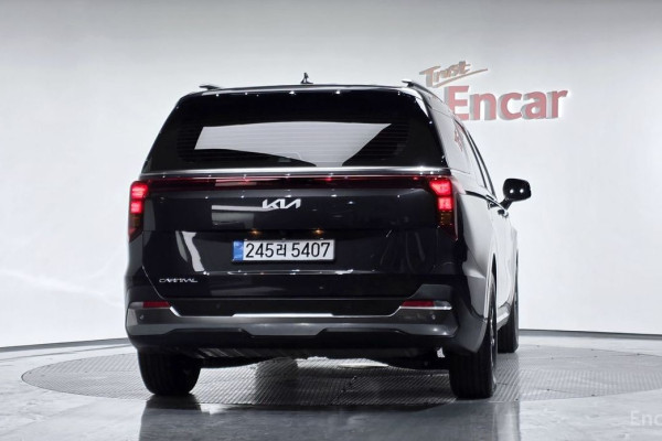 2025 Kia Carnival с пробегом 4 308 км