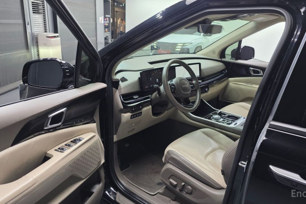 2024 Kia Carnival с пробегом 47 859 км