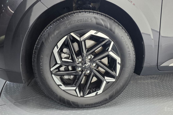 2025 Kia Carnival с пробегом 4 308 км