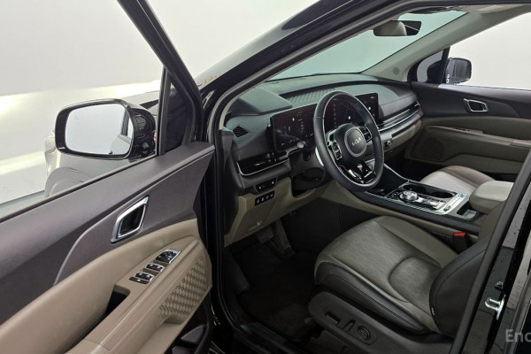 2023 Kia Carnival с пробегом 35 512 км