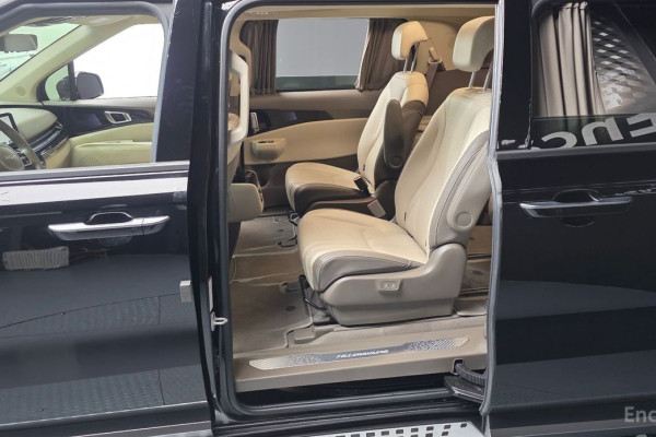 2024 Kia Carnival с пробегом 47 859 км