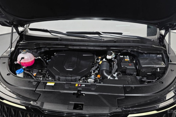 2025 Kia Carnival с пробегом 4 308 км