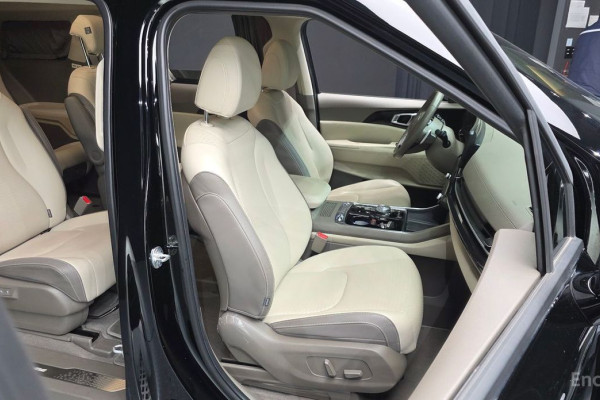 2024 Kia Carnival с пробегом 47 859 км