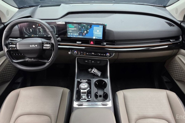 2025 Kia Carnival с пробегом 4 308 км