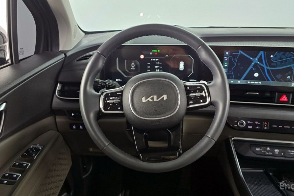 2023 Kia Carnival с пробегом 35 512 км