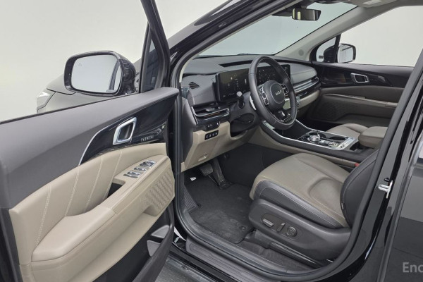 2024 Kia Carnival с пробегом 41 698 км