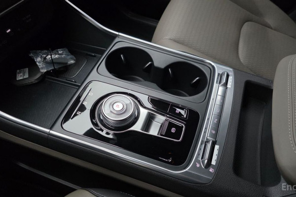 2025 Kia Carnival с пробегом 4 308 км