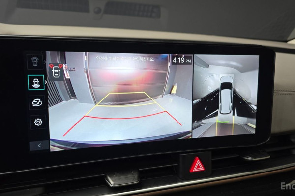 2023 Kia Carnival с пробегом 33 883 км