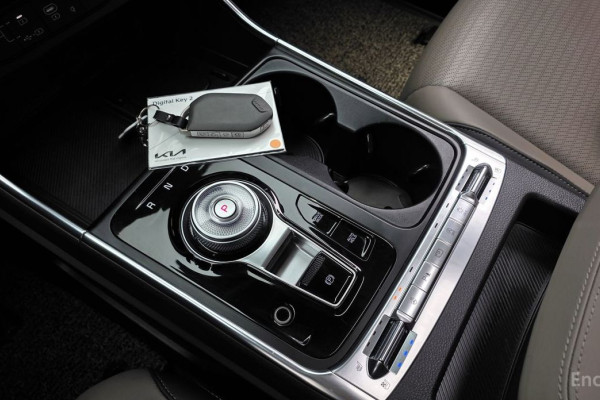 2024 Kia Carnival с пробегом 48 881 км