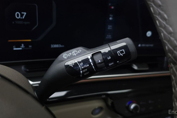 2023 Kia Carnival с пробегом 33 883 км