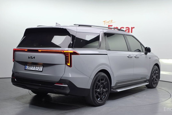 2024 Kia Carnival с пробегом 42 888 км