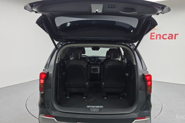 2024 Kia Carnival с пробегом 41 698 км