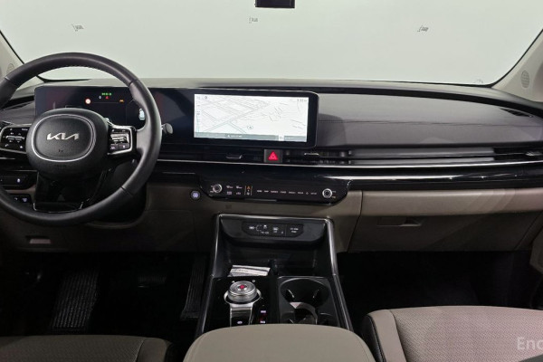 2024 Kia Carnival с пробегом 17 860 км