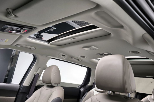 2024 Kia Carnival с пробегом 48 881 км