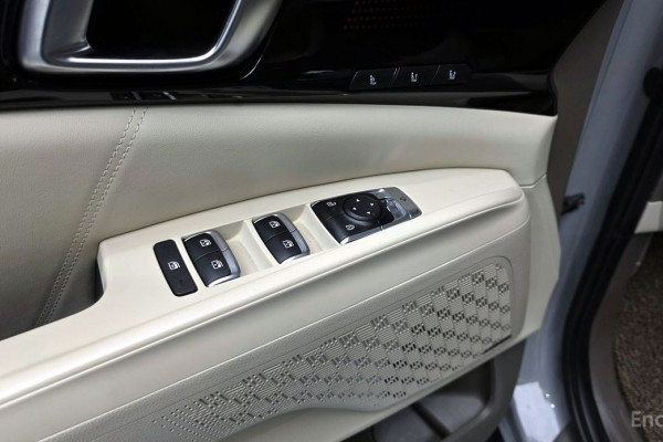 2024 Kia Carnival с пробегом 42 888 км